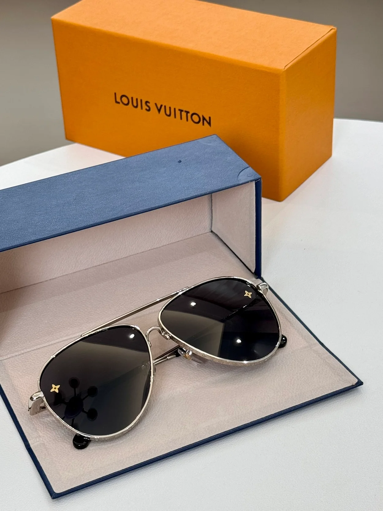 루이비통 The LV Pilot Sunglasses Z21619U (8color)