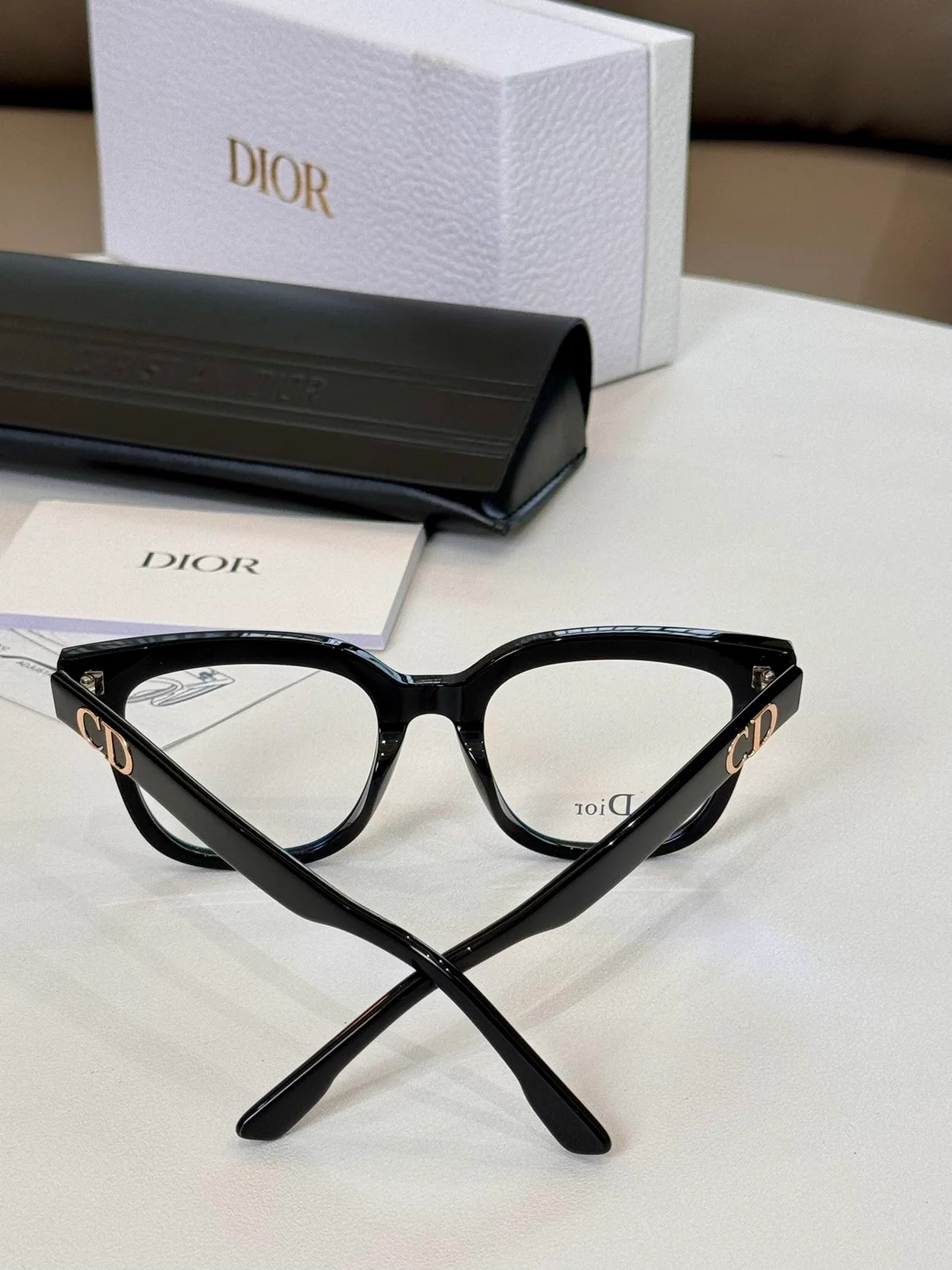 디올 Black Square Glasses