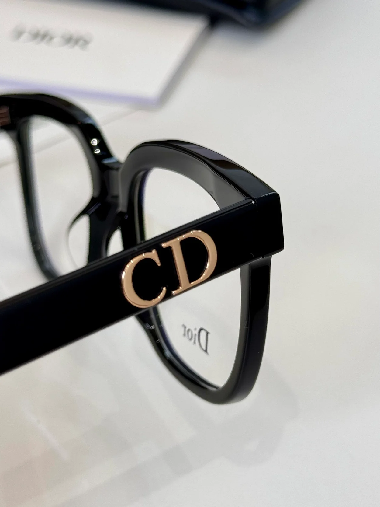 디올 Black Square Glasses