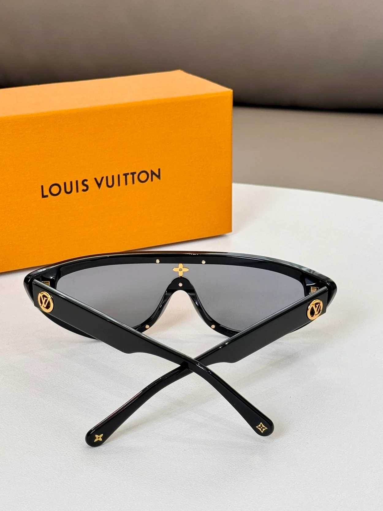 루이비통 split cat eye sunglasses Z2179U (5color)