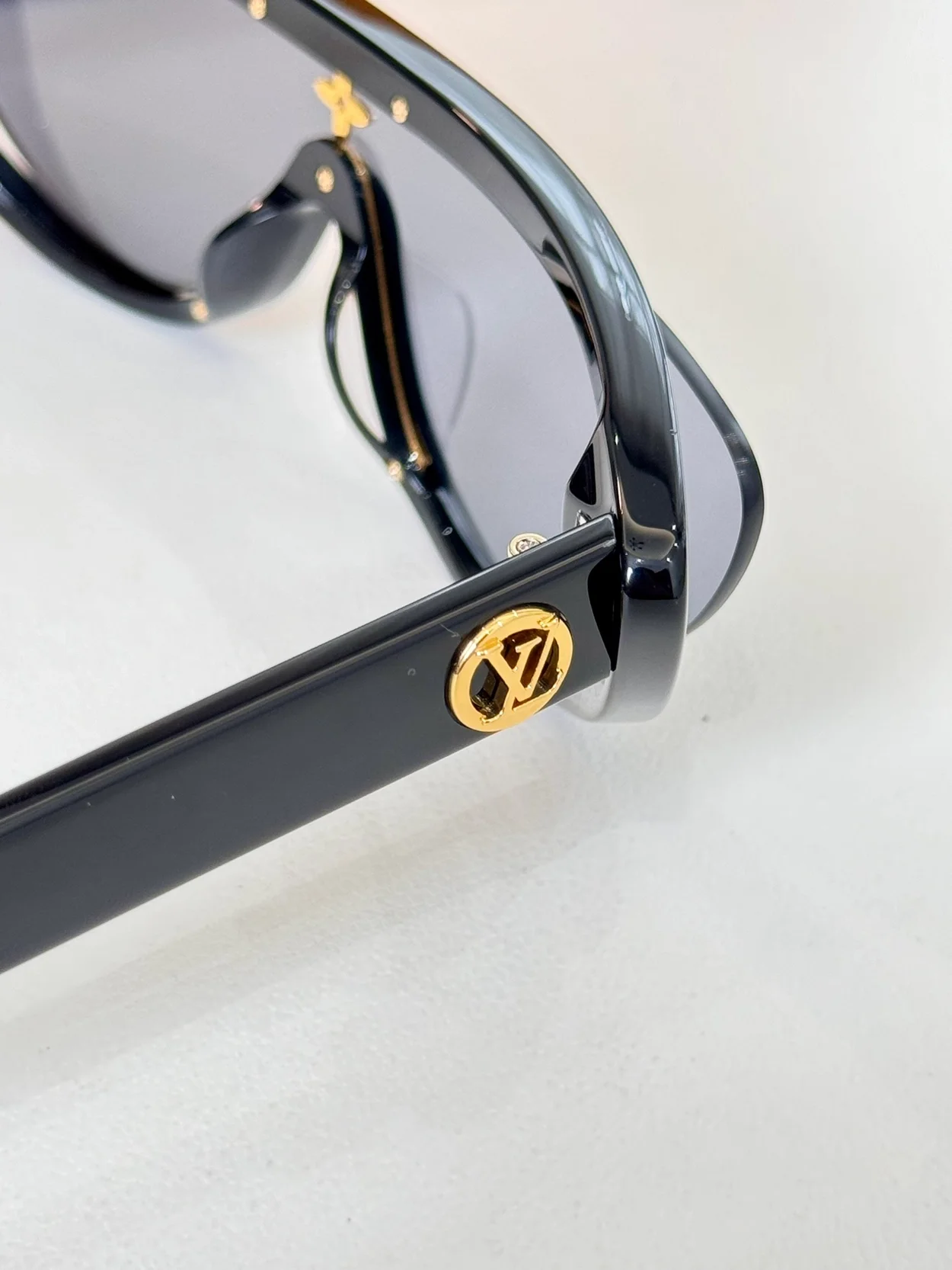 루이비통 split cat eye sunglasses Z2179U (5color)