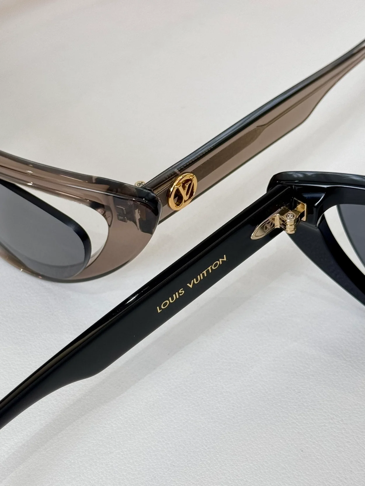 루이비통 split cat eye sunglasses Z2179U (5color)