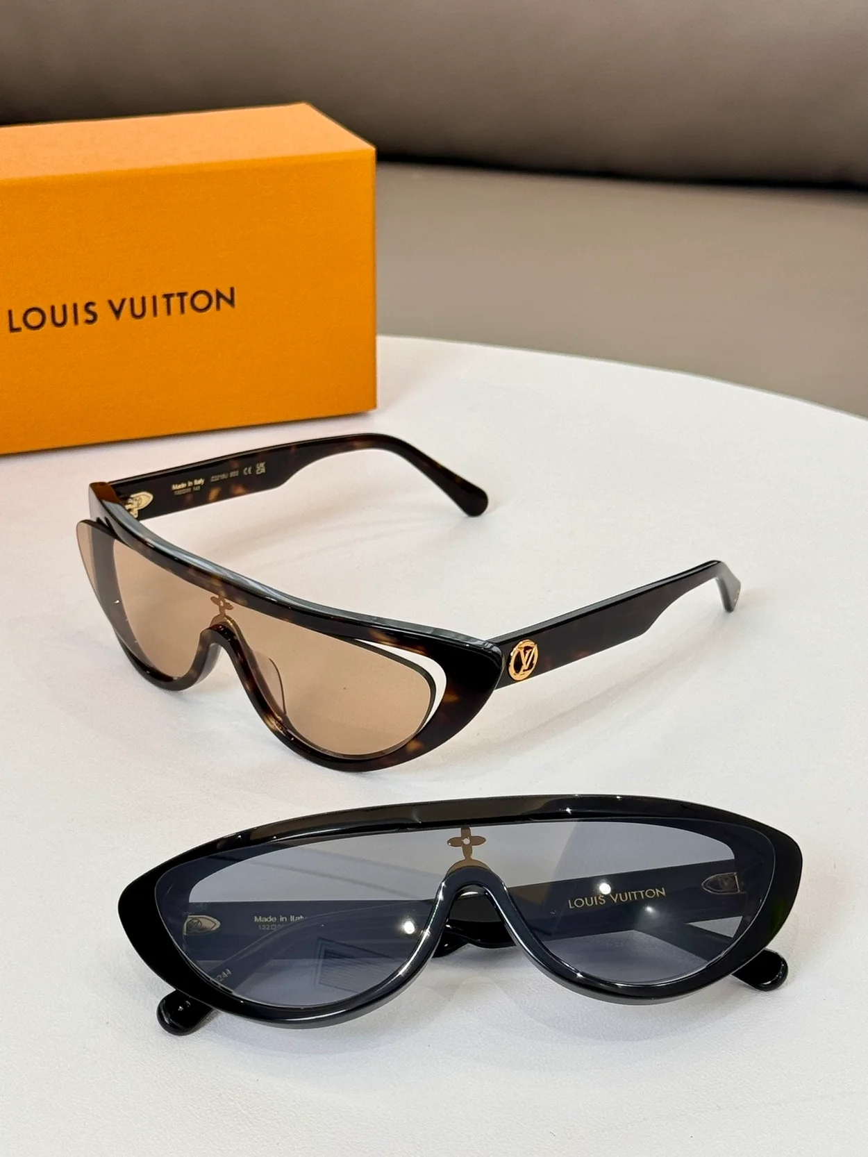 루이비통 split cat eye sunglasses Z2179U (5color)