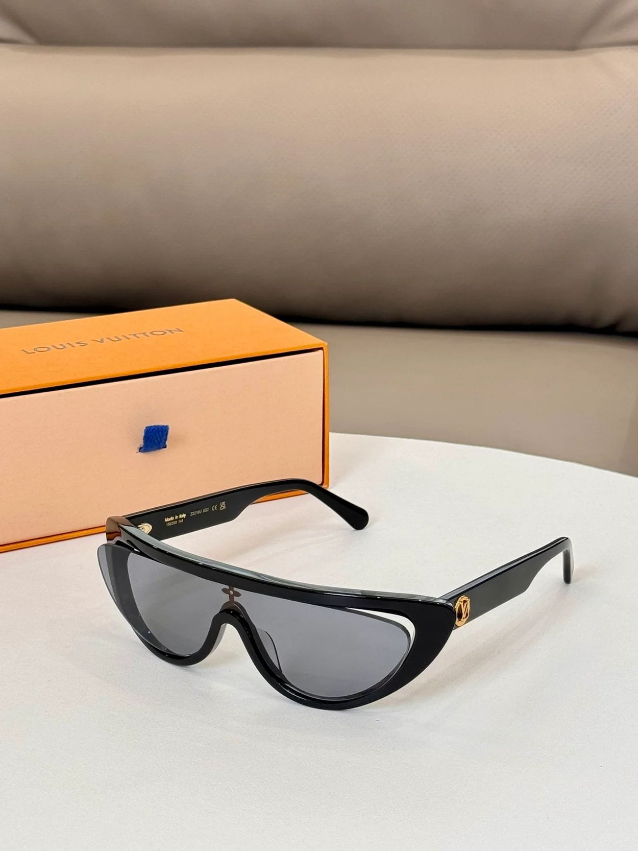 루이비통 split cat eye sunglasses Z2179U (5color)