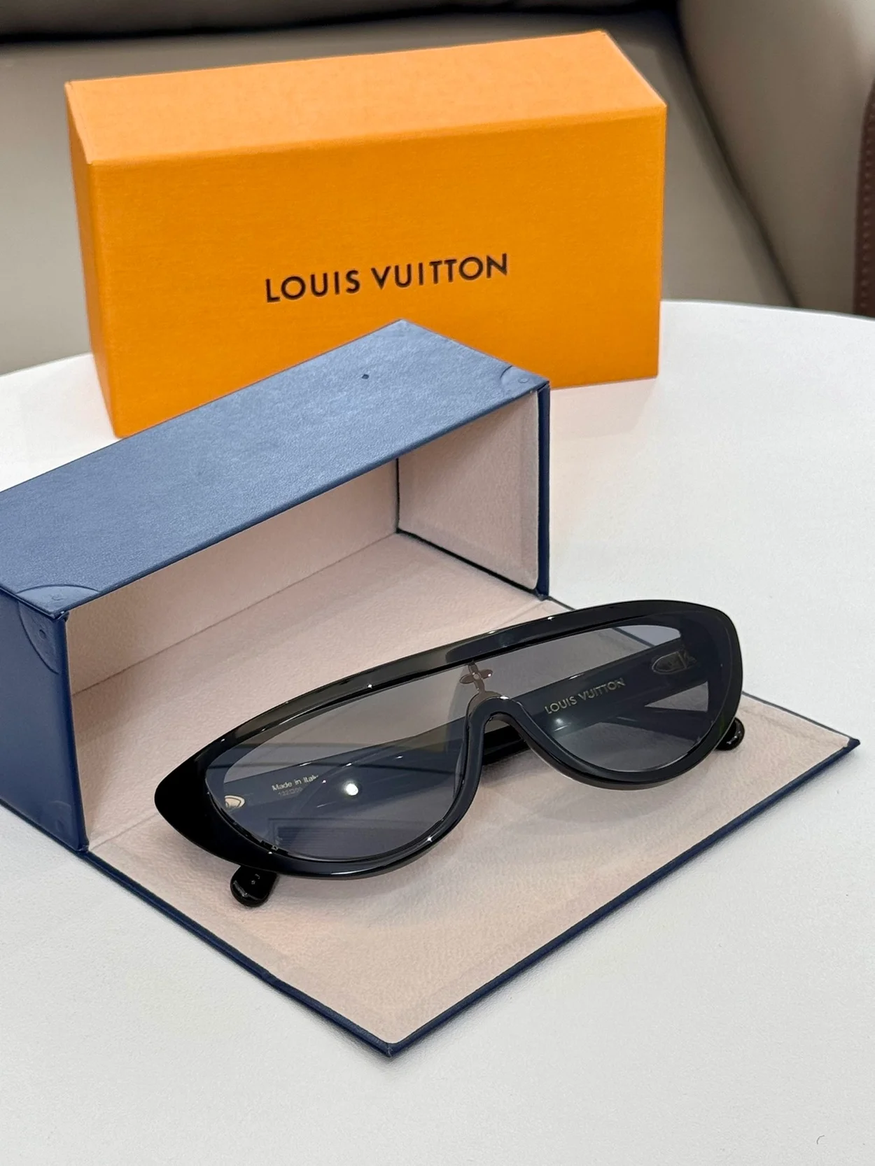 루이비통 split cat eye sunglasses Z2179U (5color)