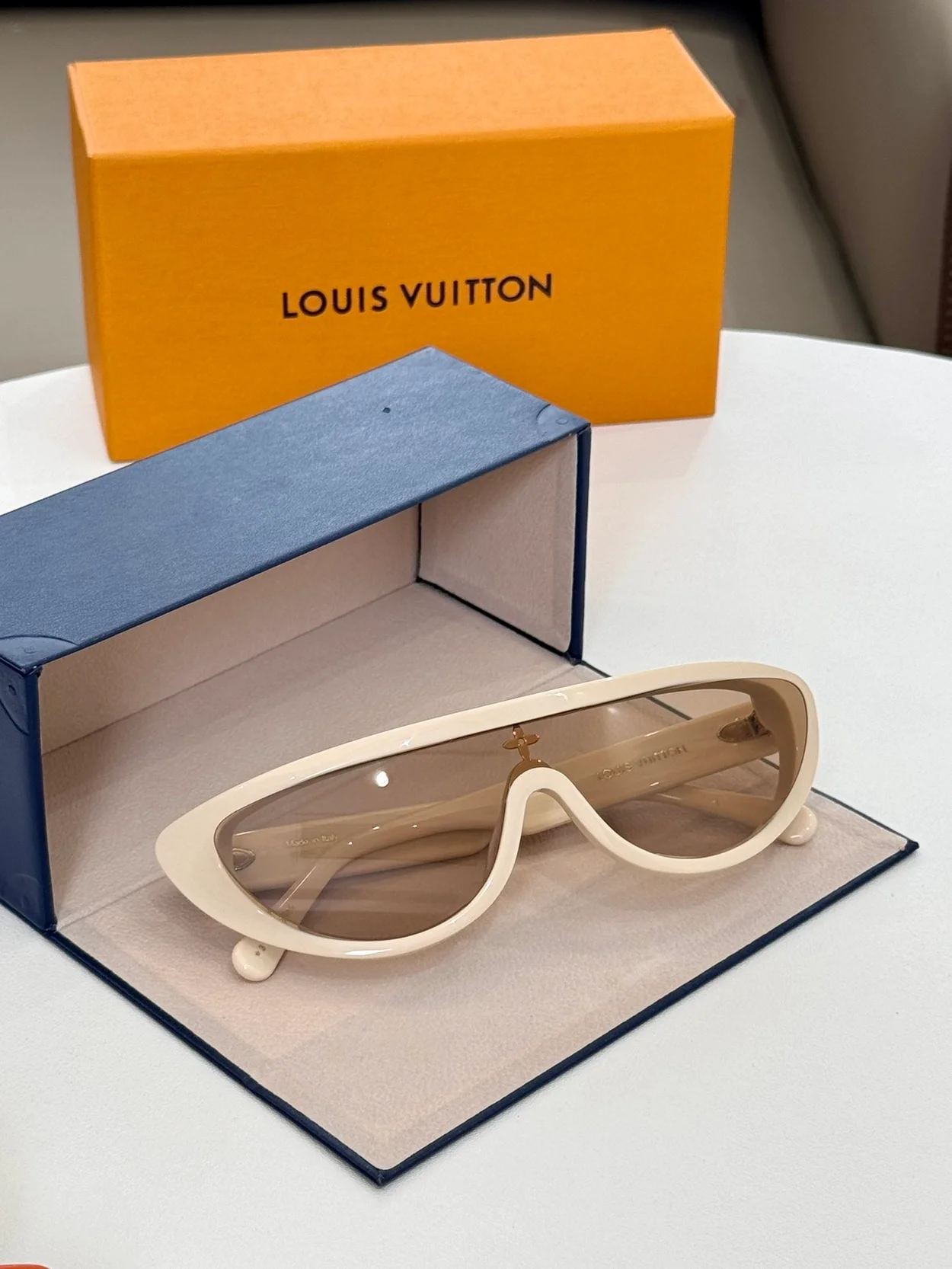 루이비통 split cat eye sunglasses Z2179U (5color)