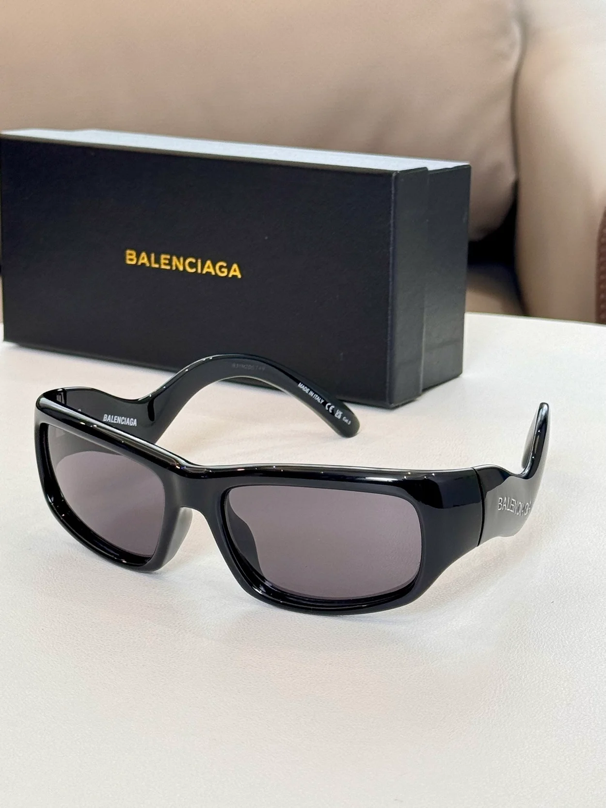 발렌시아가 HAMPTONS RECTANGLE (6color)