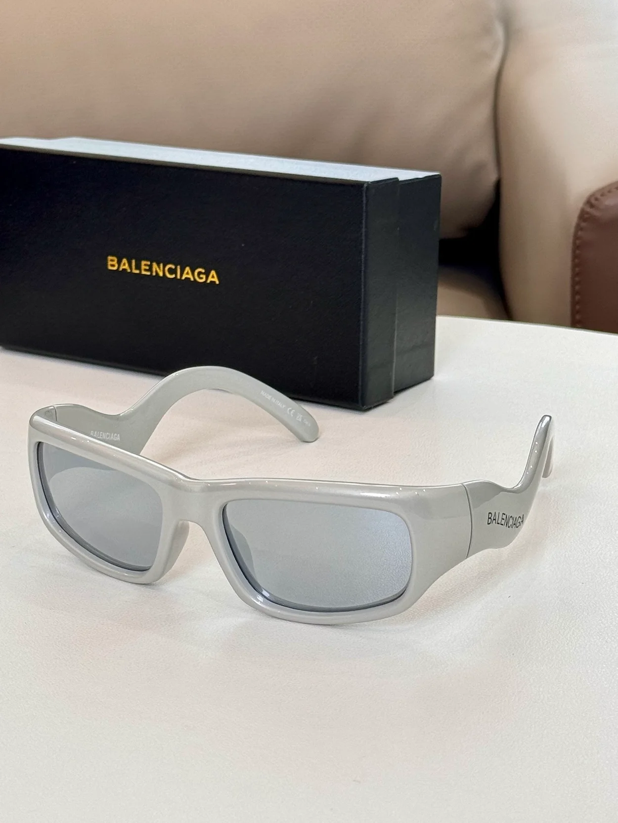 발렌시아가 HAMPTONS RECTANGLE (6color)