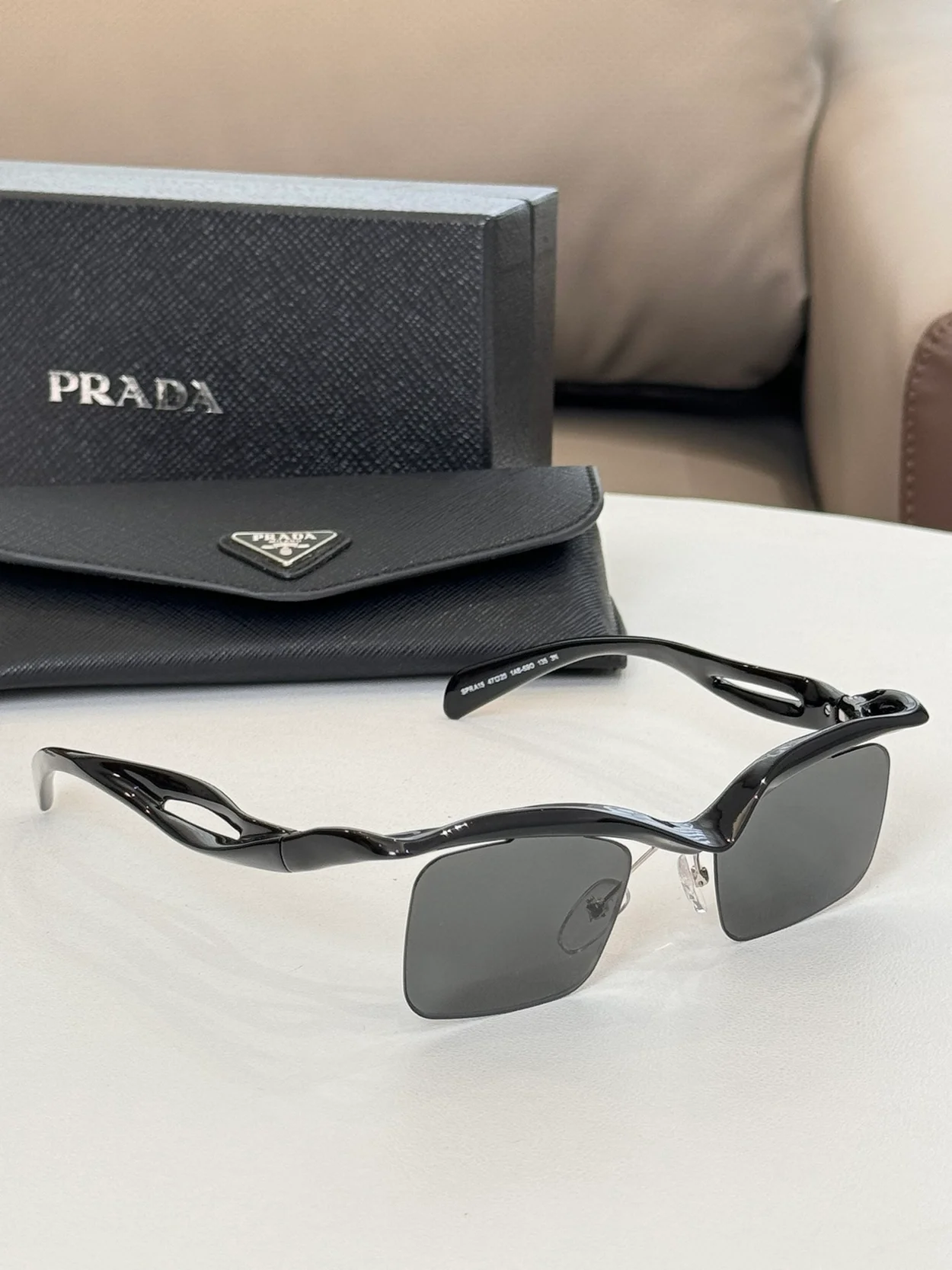프라다 Runway sunglasses (6color)