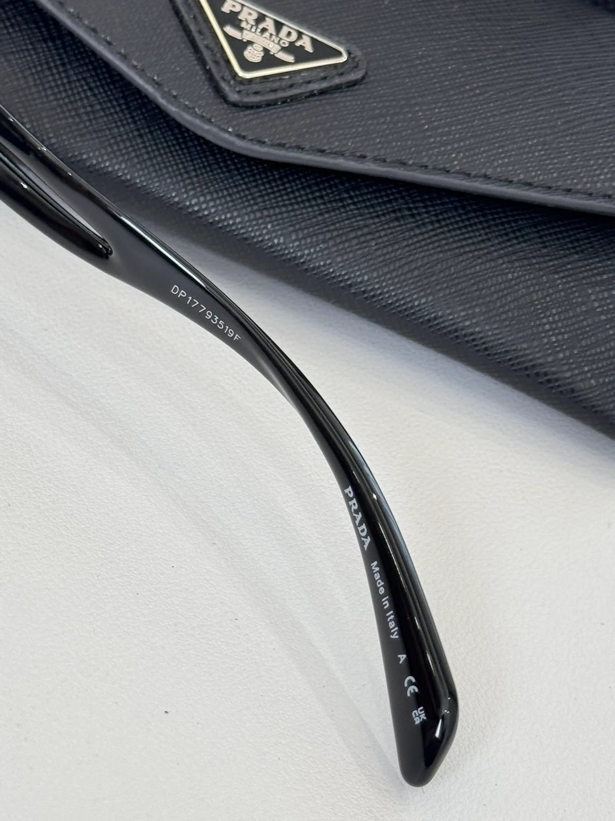 프라다 Runway sunglasses (6color)