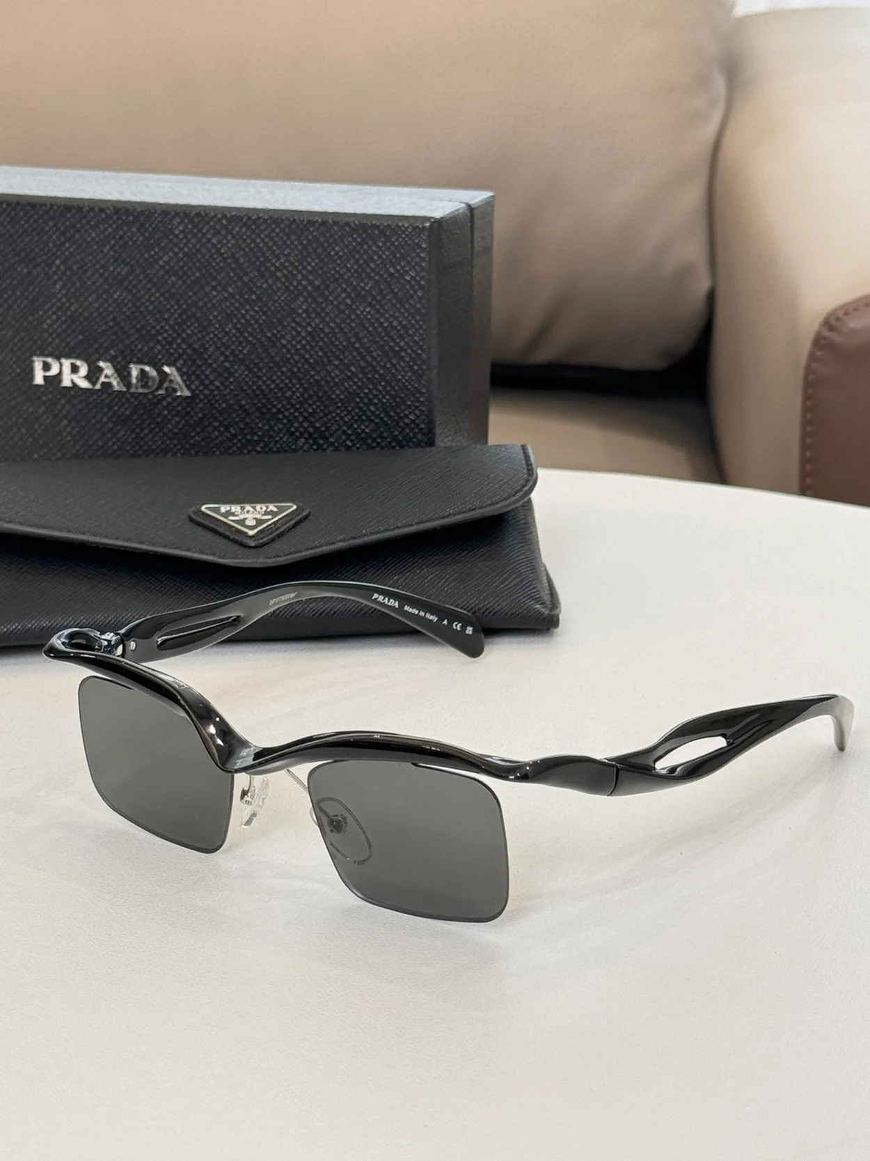 프라다 Runway sunglasses (6color)