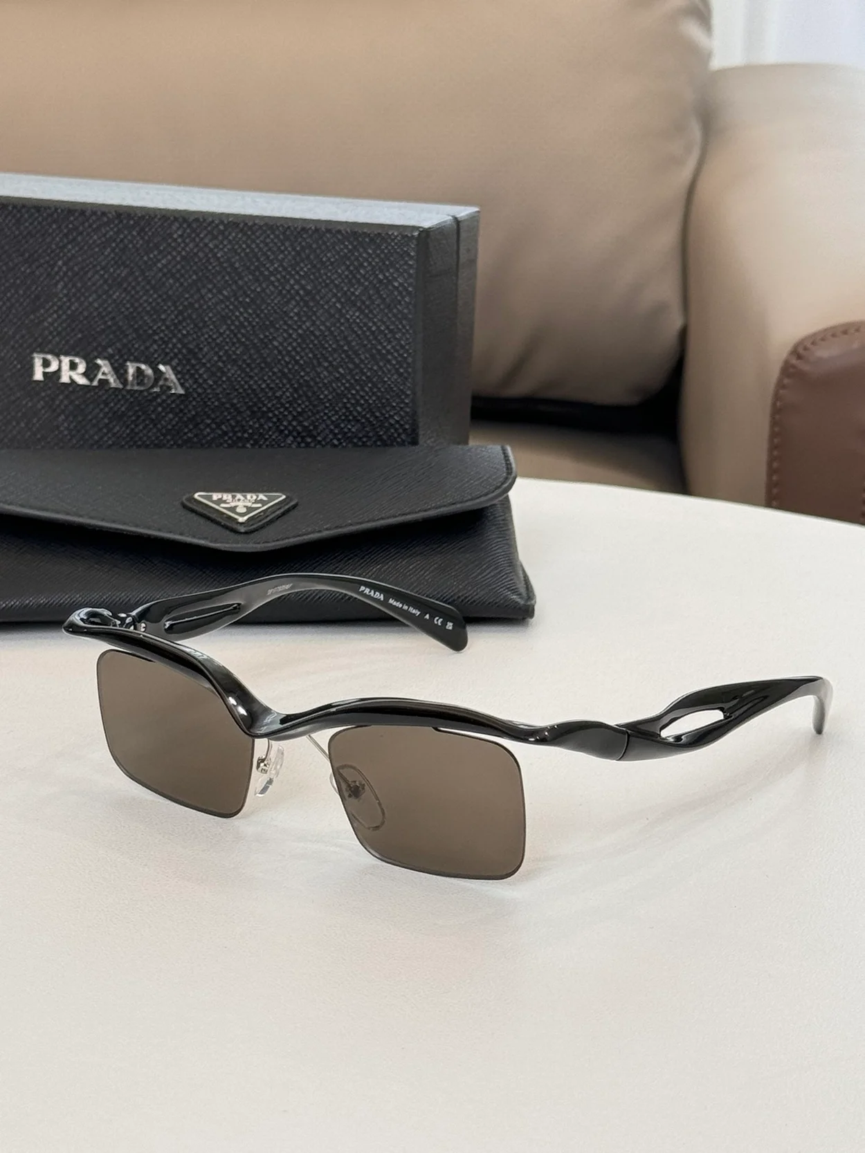 프라다 Runway sunglasses (6color)