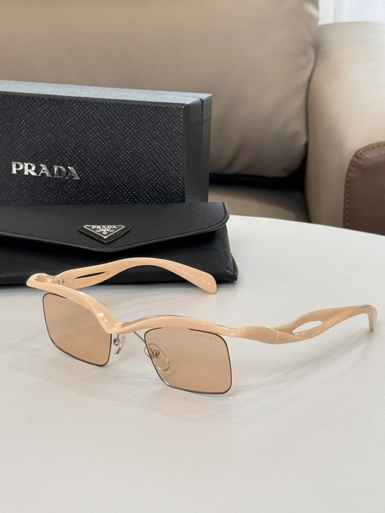 프라다 Runway sunglasses (6color)