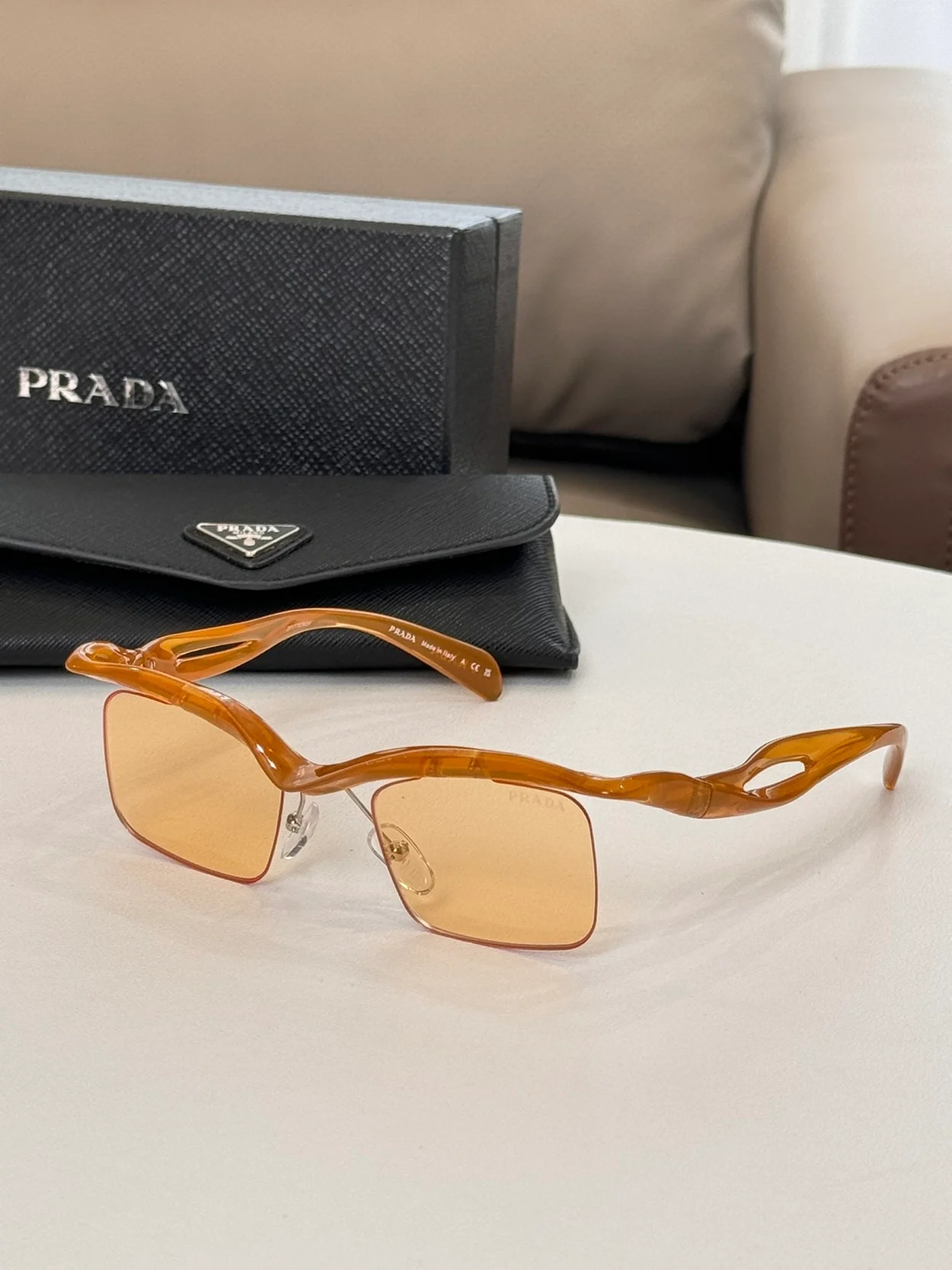 프라다 Runway sunglasses (6color)