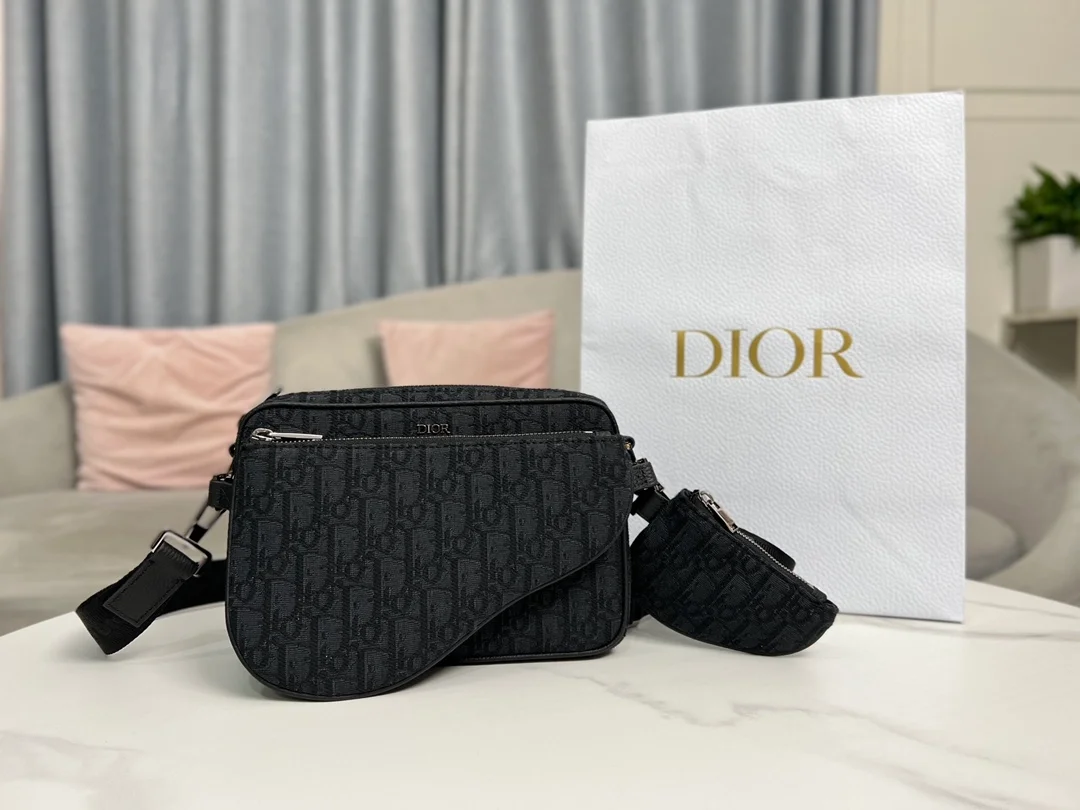 디올 새들 트리플 파우치 블랙