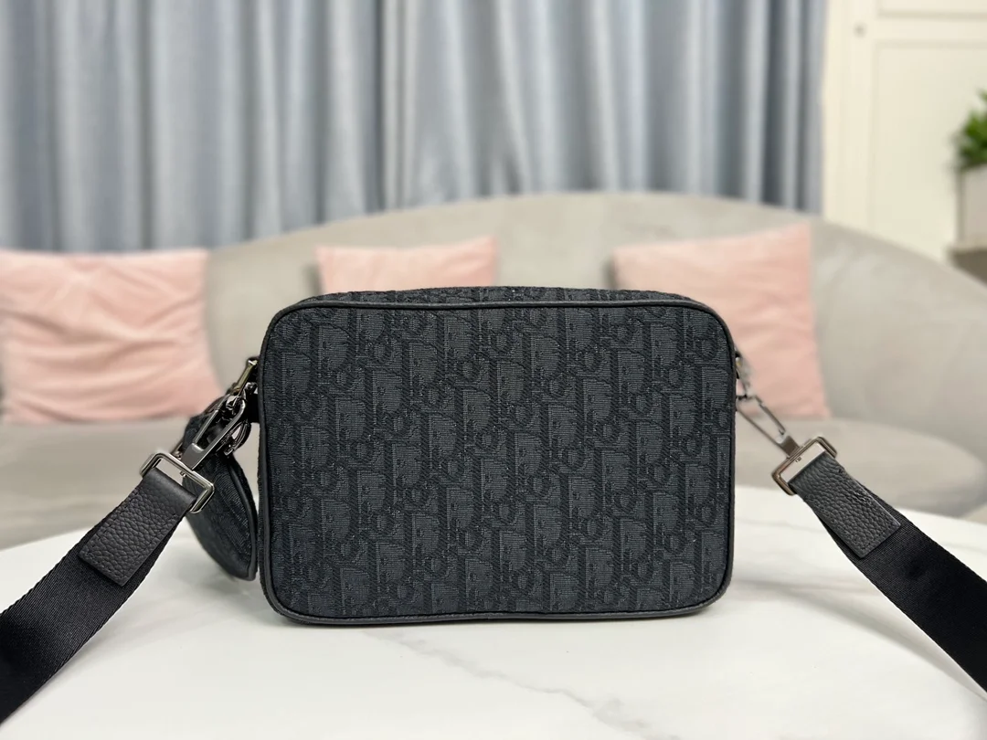 디올 새들 트리플 파우치 블랙