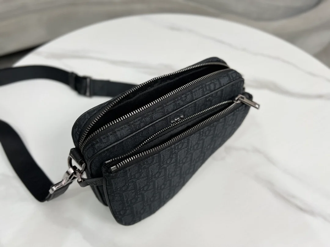 디올 새들 트리플 파우치 블랙