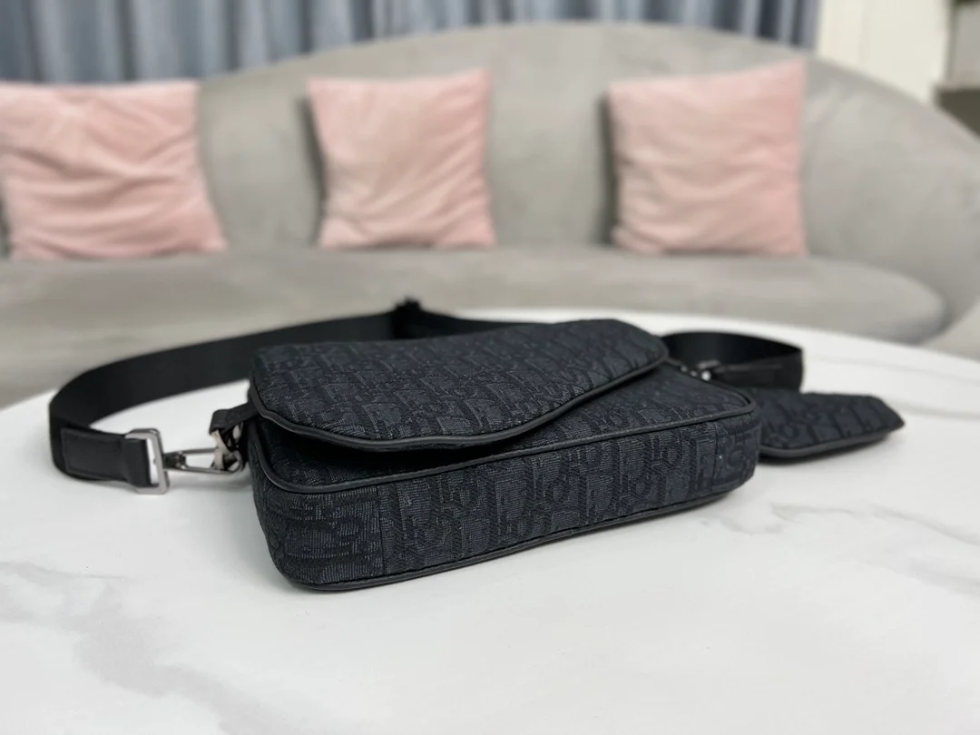 디올 새들 트리플 파우치 블랙