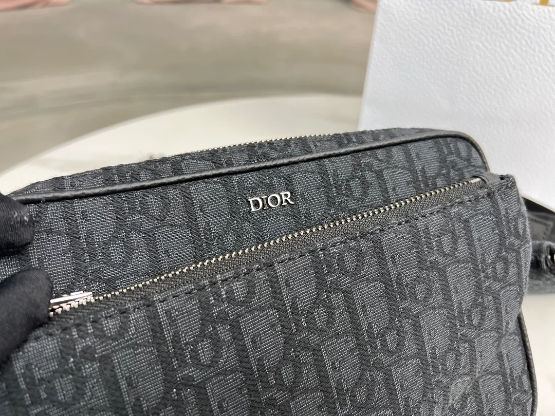 디올 새들 트리플 파우치 블랙