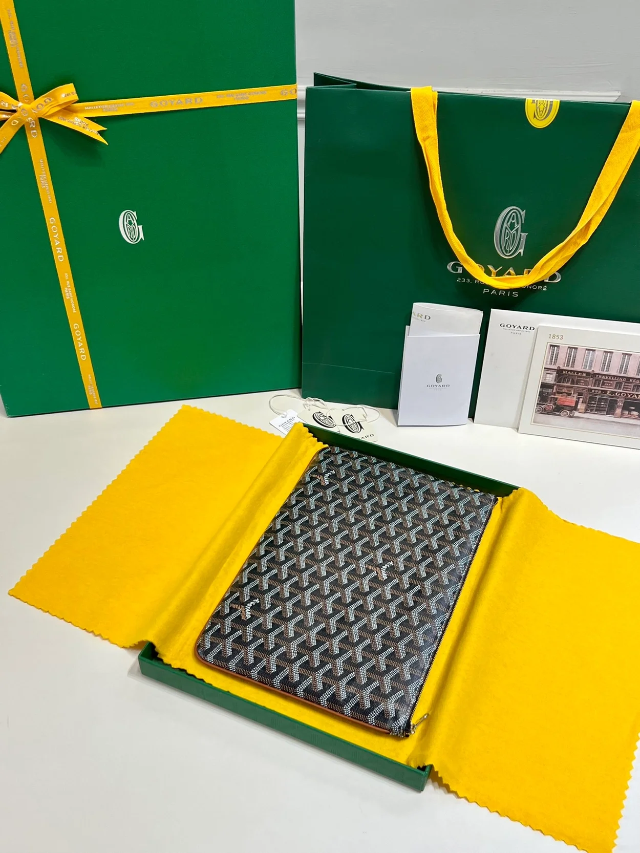 고야드 세나 클러치 MM 탄