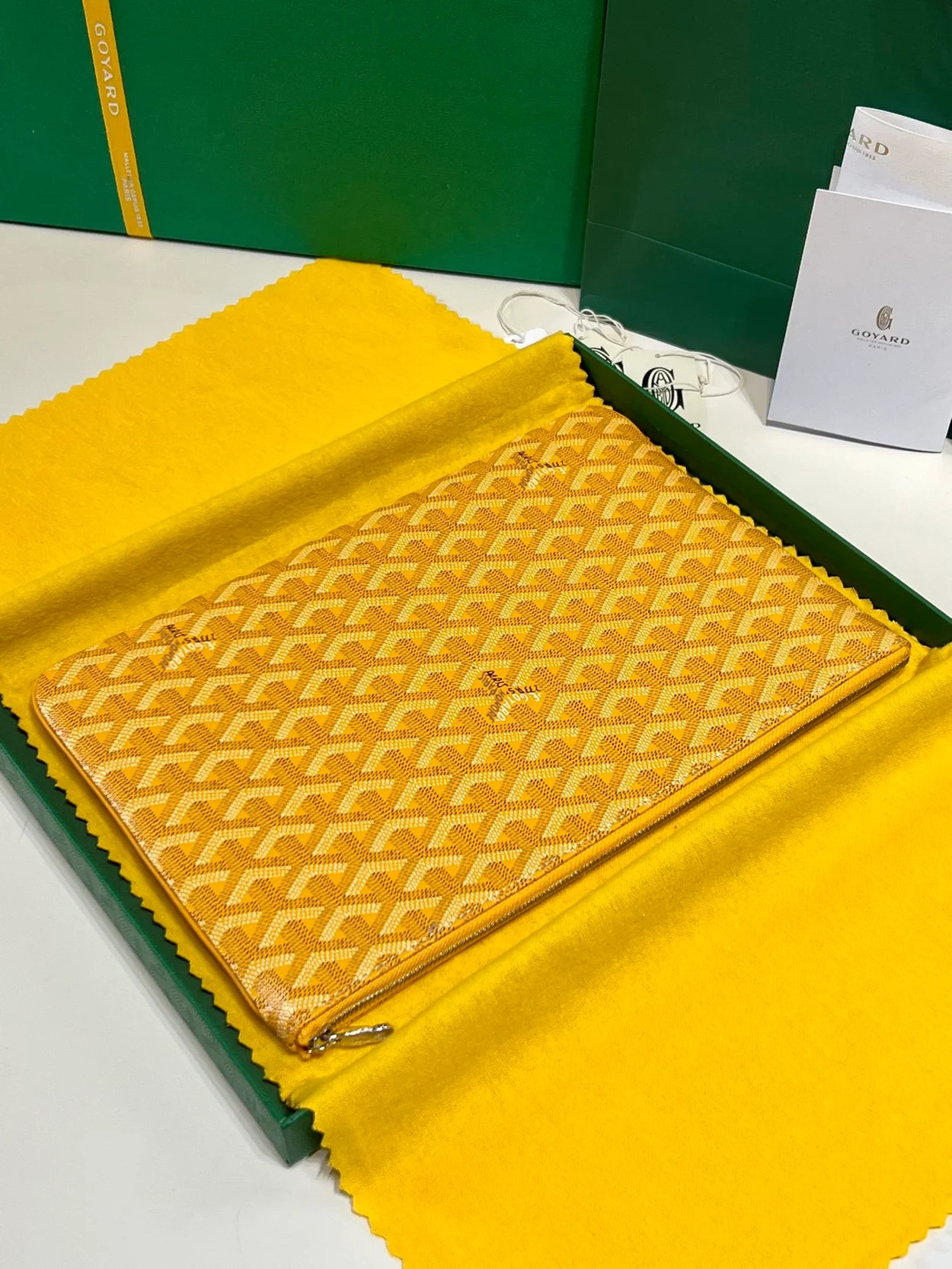 고야드 세나 클러치 MM 옐로우