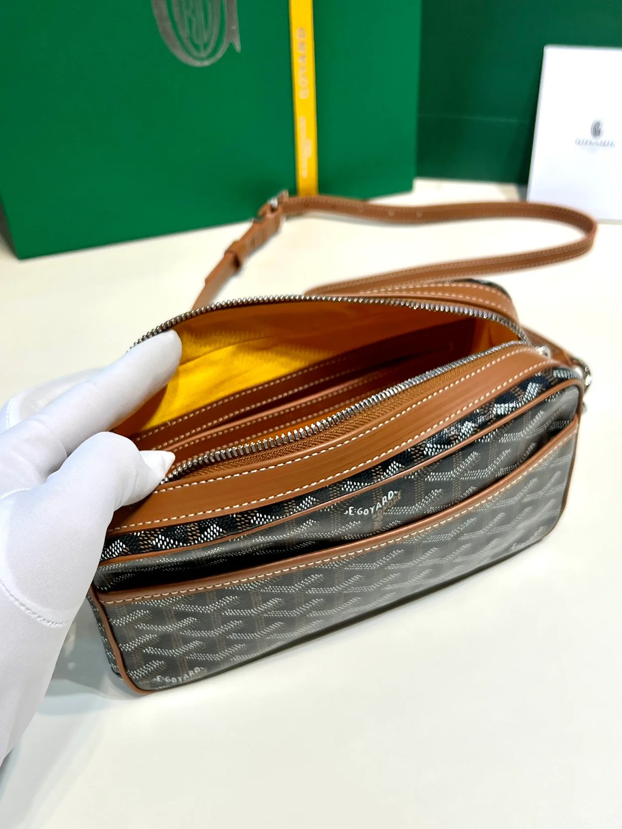 고야드 캅베르 백 PM 탄