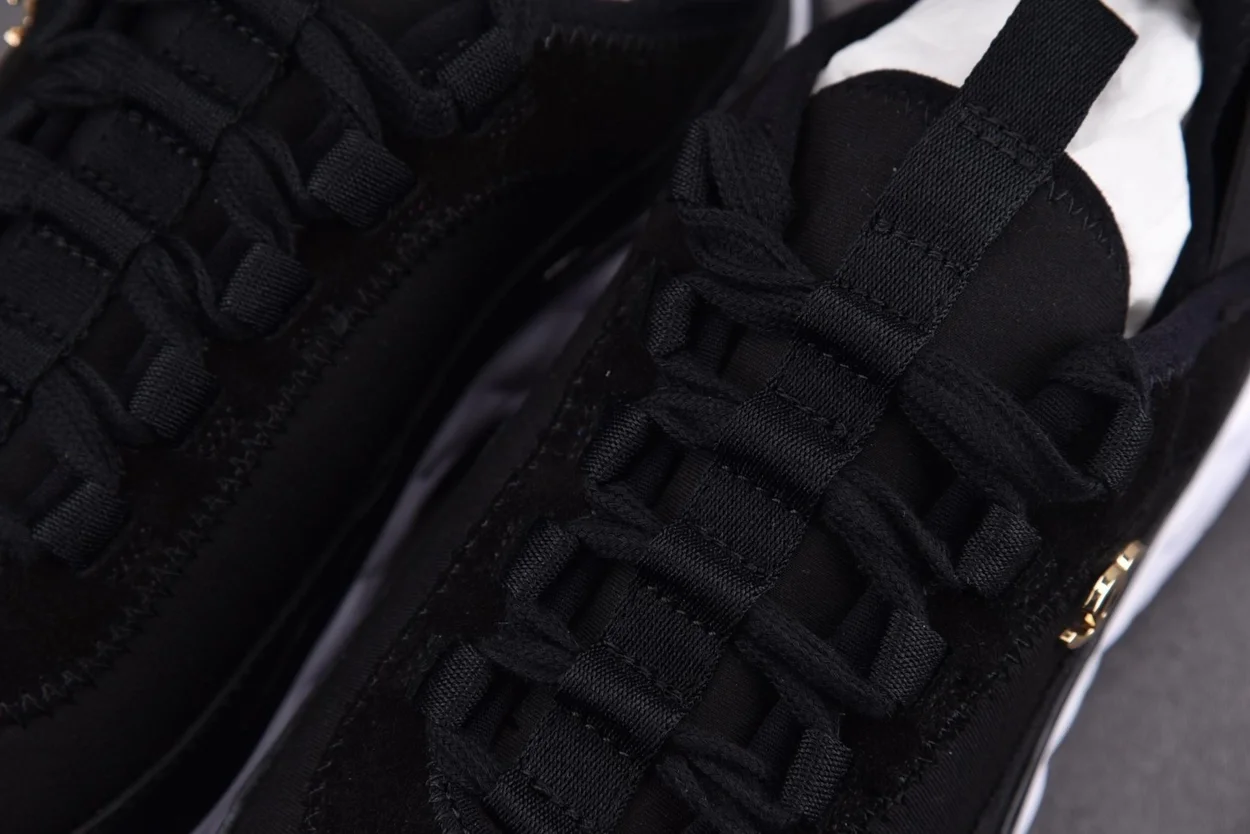 샤넬 믹스드 파이버 스니커즈 실버 블랙