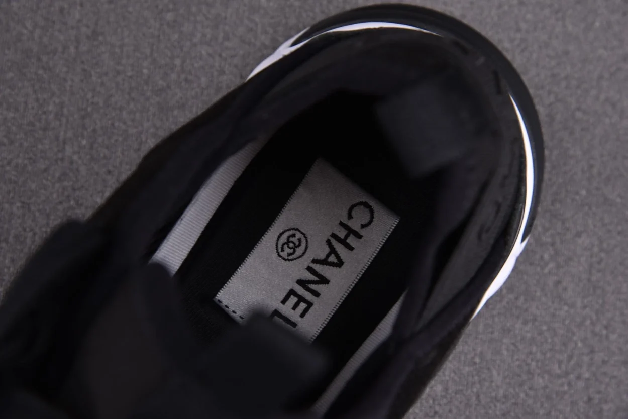 샤넬 믹스드 파이버 스니커즈 실버 블랙