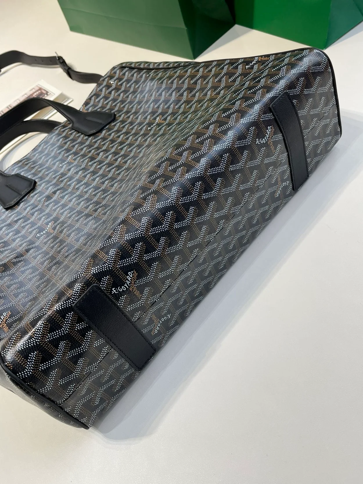 고야드 볼테르 백 블랙