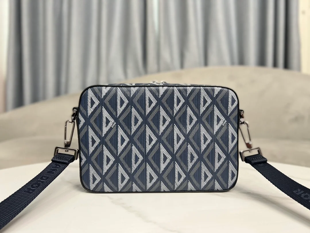 디올 사파리 메신저 백 네이비