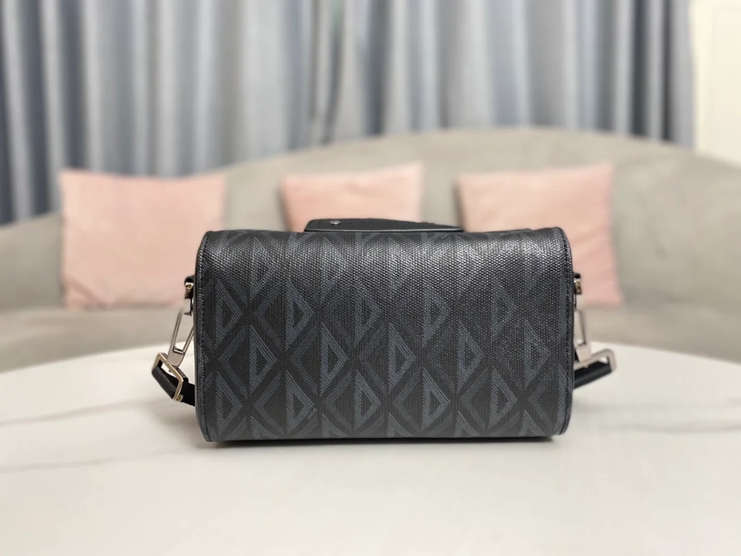 디올 Lingot 22 숄더 크로스 백 블랙