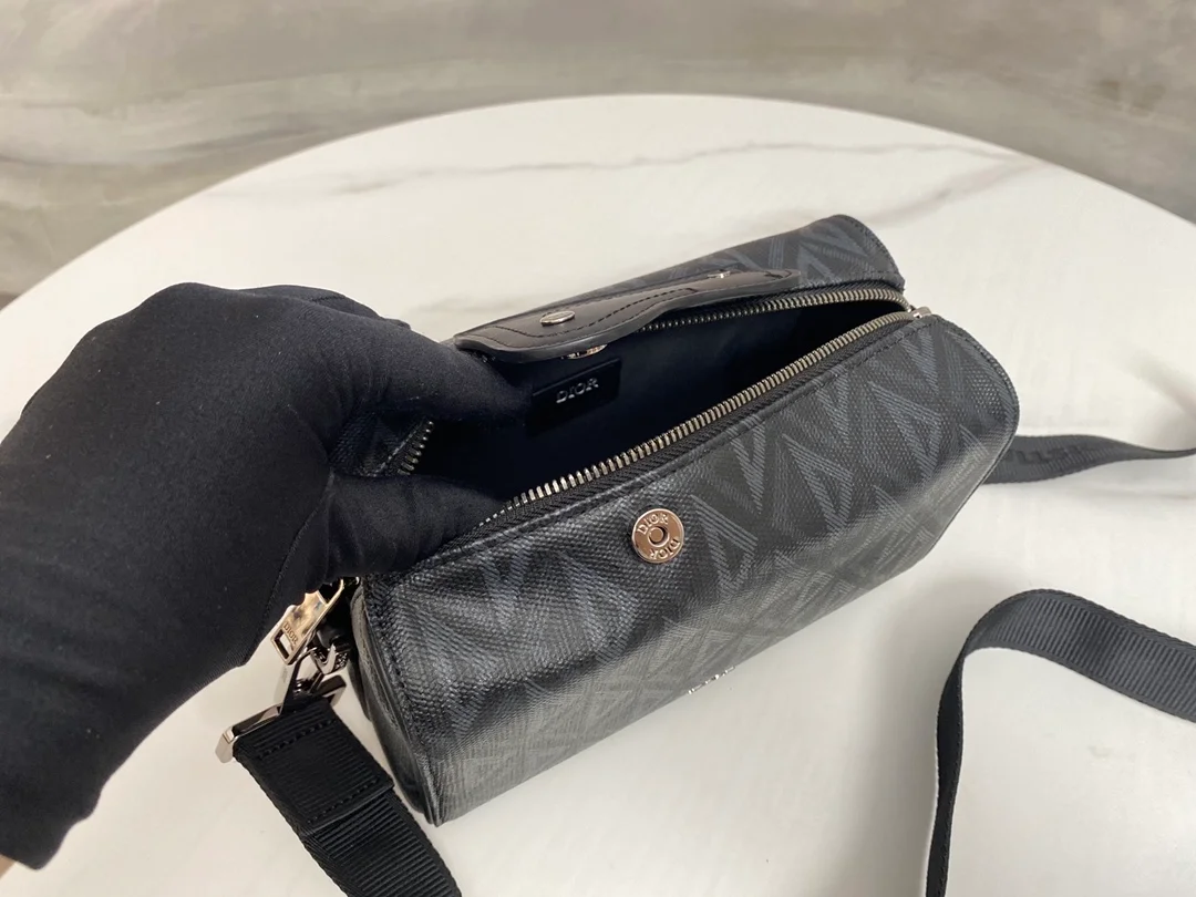 디올 Lingot 22 숄더 크로스 백 블랙