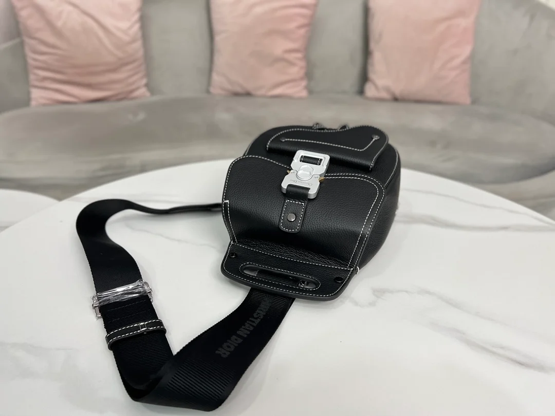 디올 GALLOP 미니 슬링백 블랙