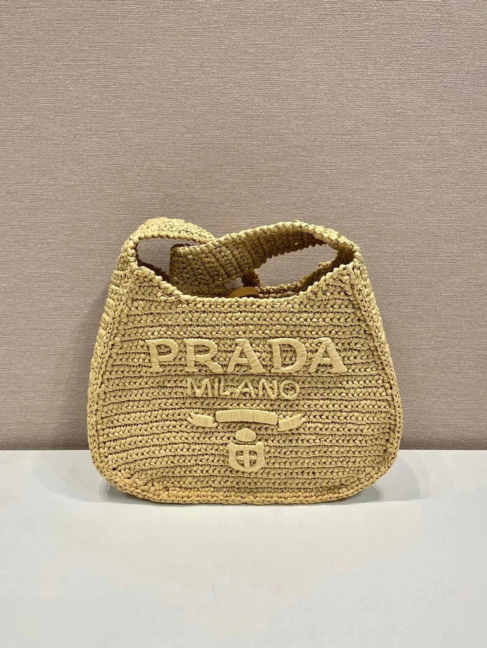 프라다 크로셰 토트백