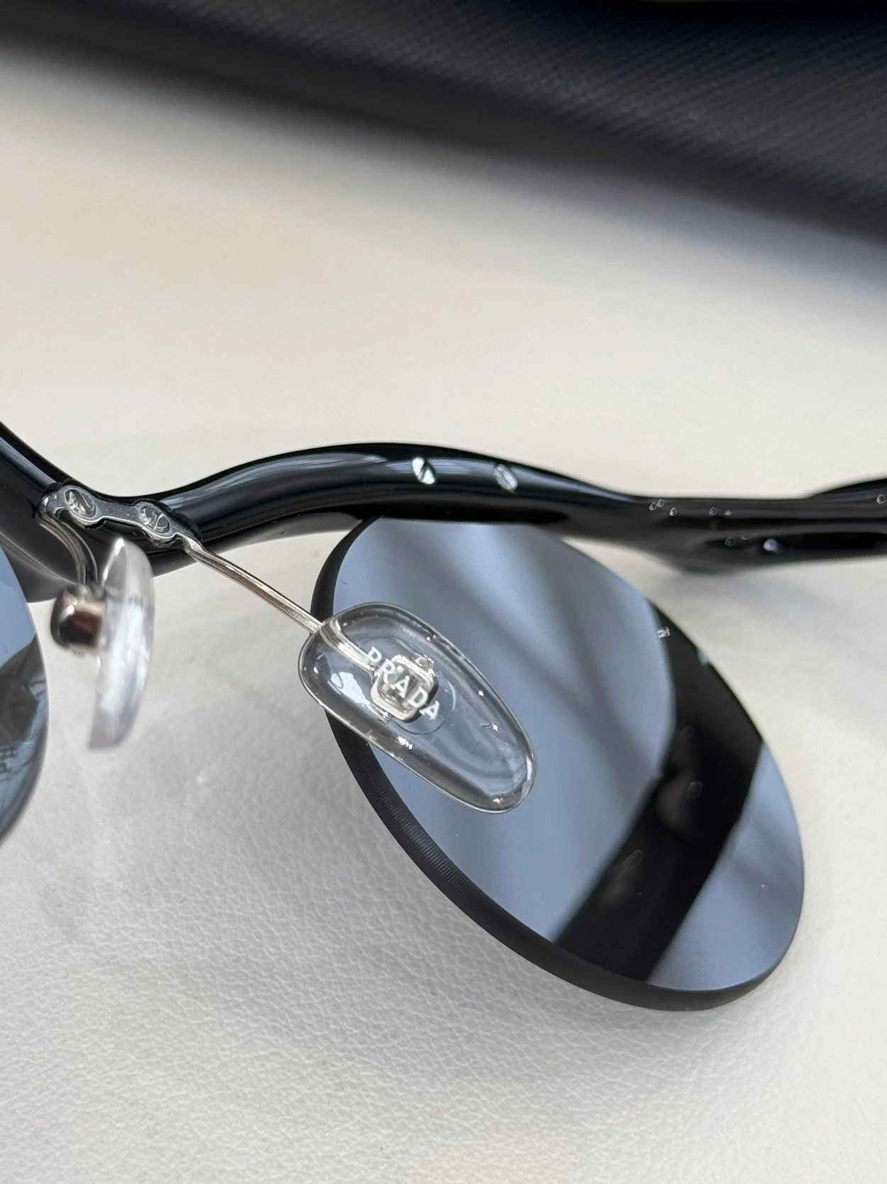 프라다 Runway SL (4color)