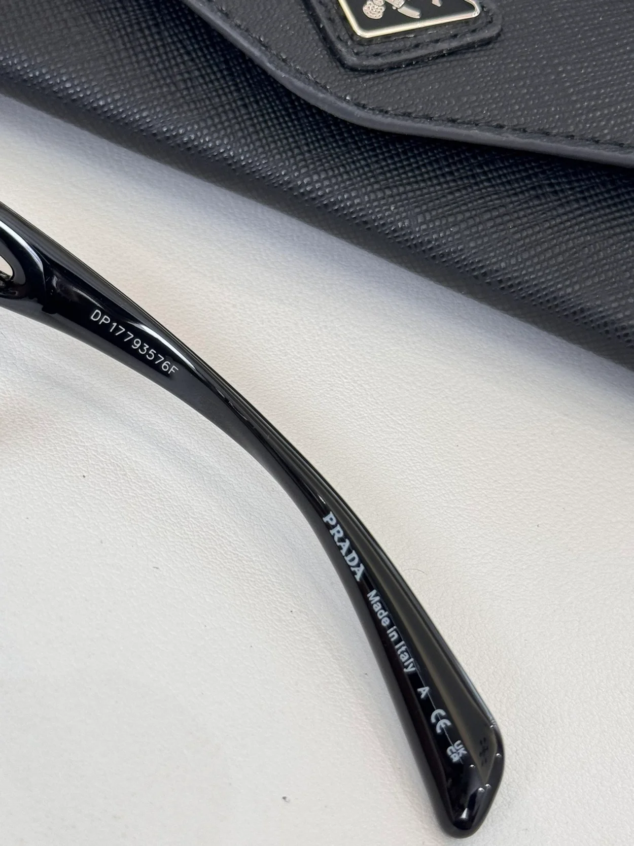 프라다 Runway (3color)