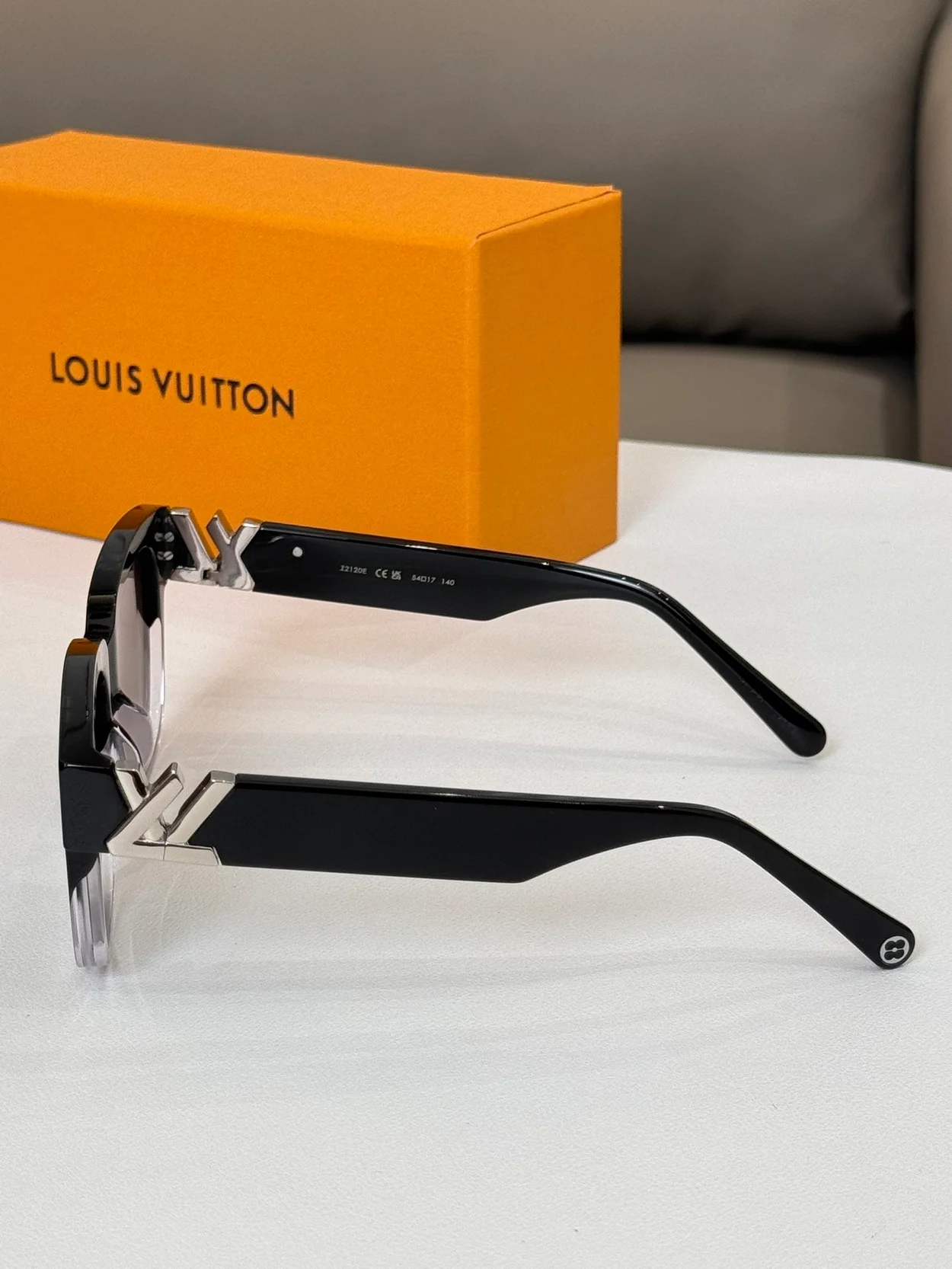 루이비통 GO-14 Z2120E (6color)