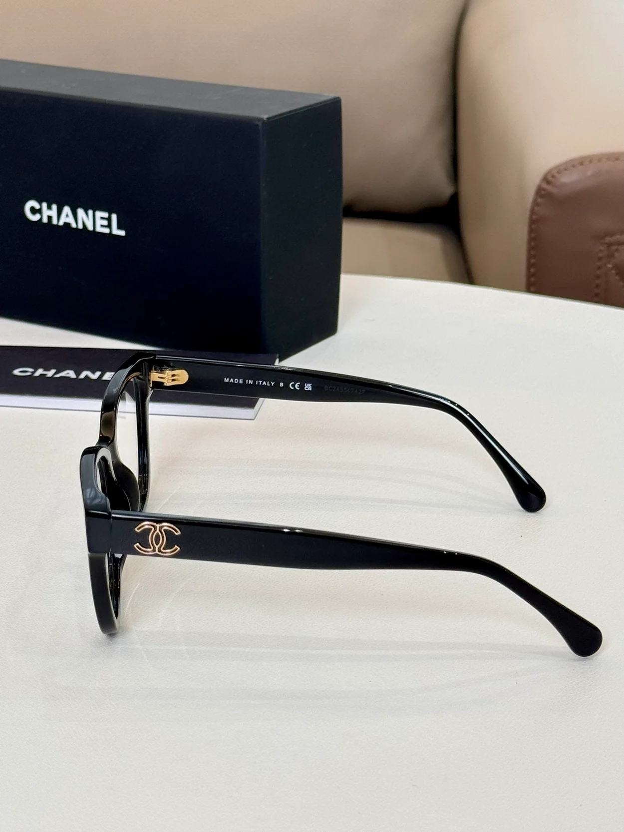 샤넬 SQUARE FRAME (4color)