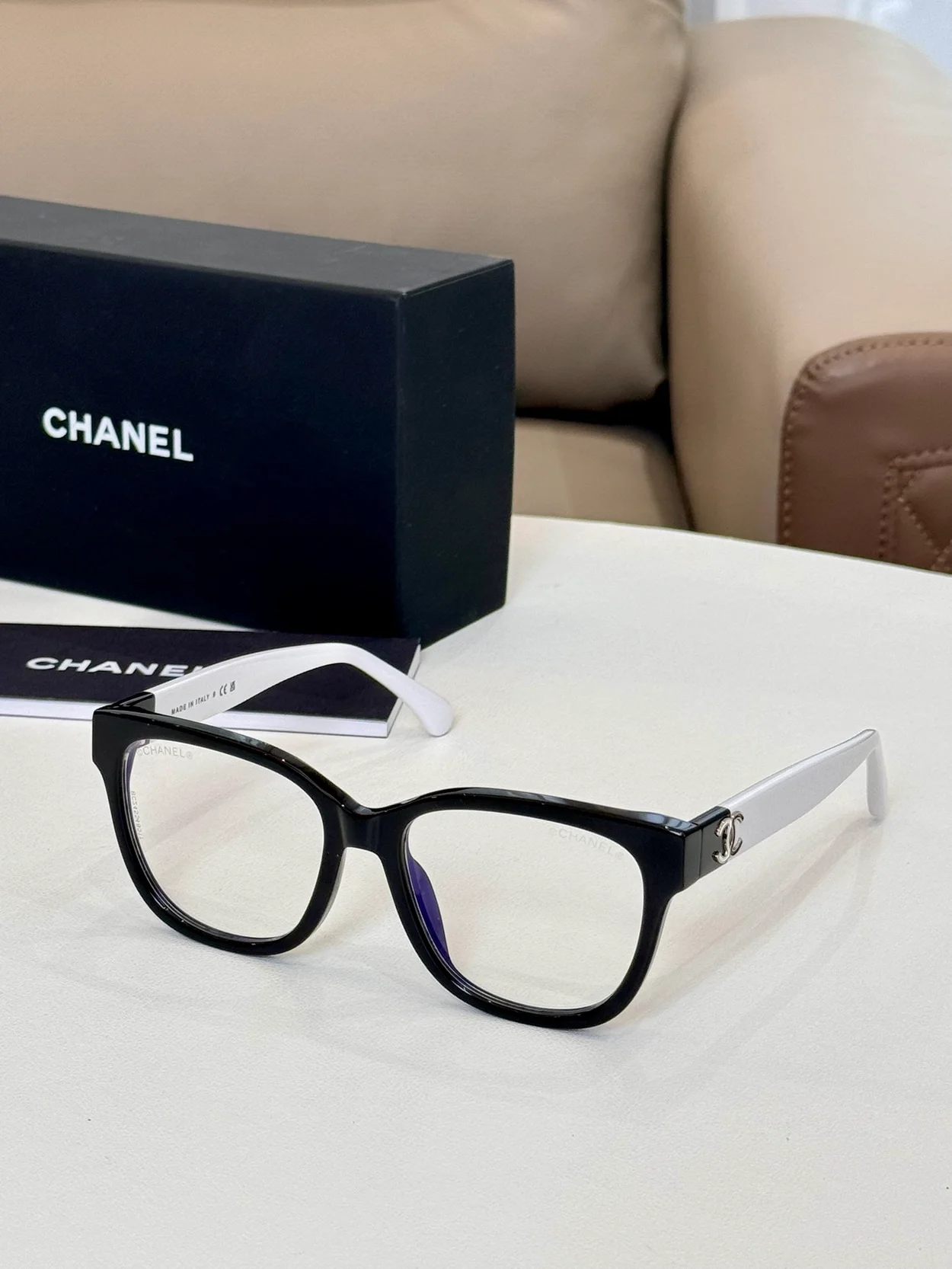 샤넬 SQUARE FRAME (4color)