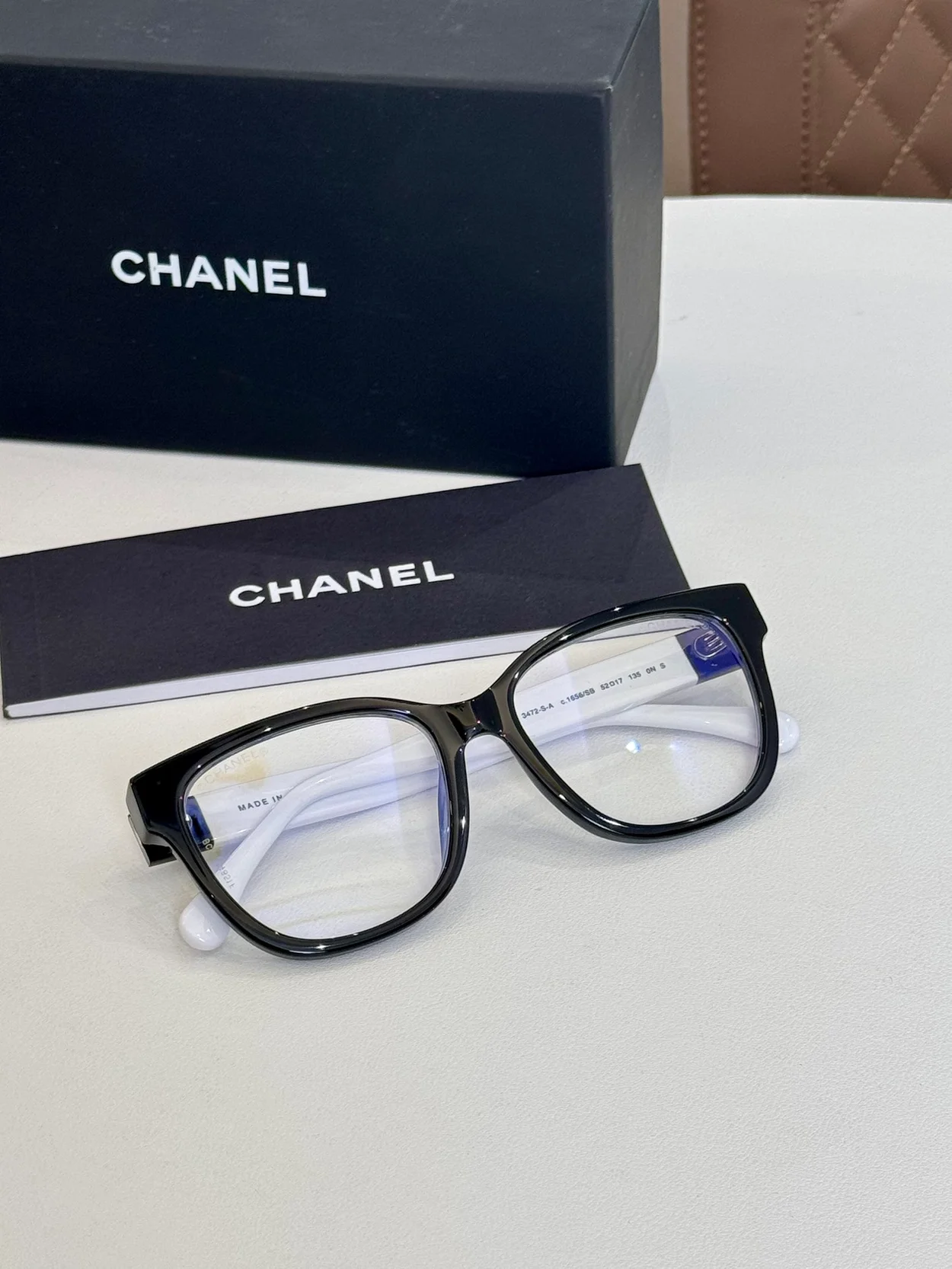 샤넬 SQUARE FRAME (4color)