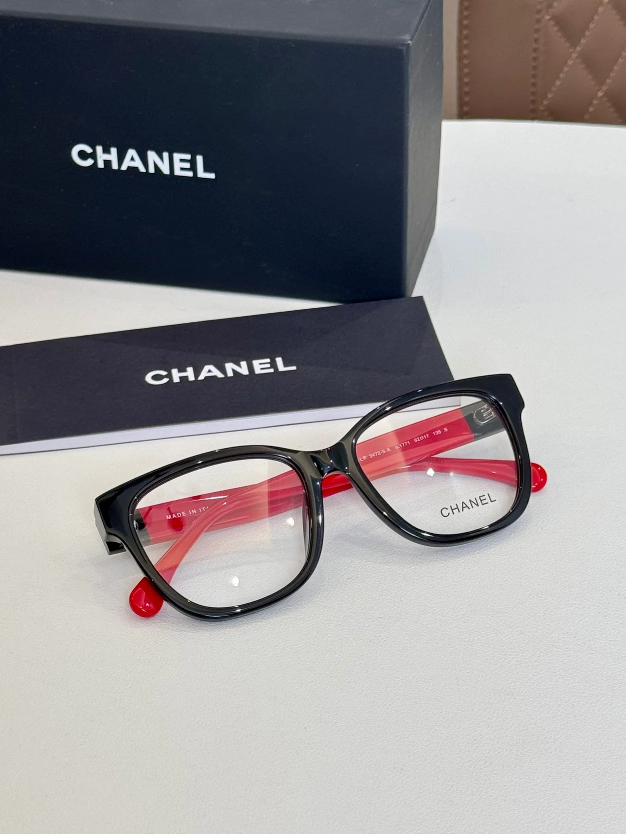 샤넬 SQUARE FRAME (4color)