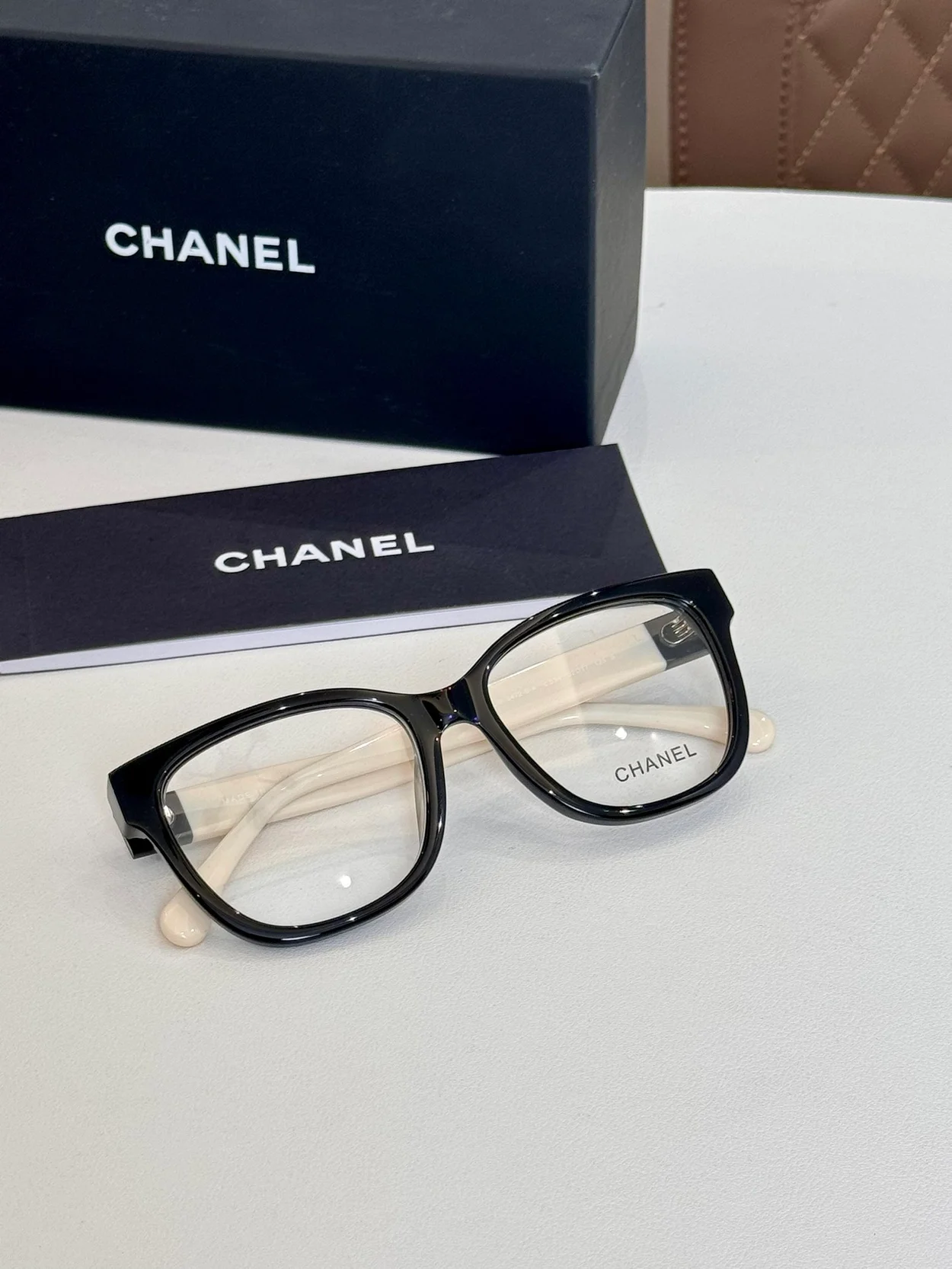 샤넬 SQUARE FRAME (4color)