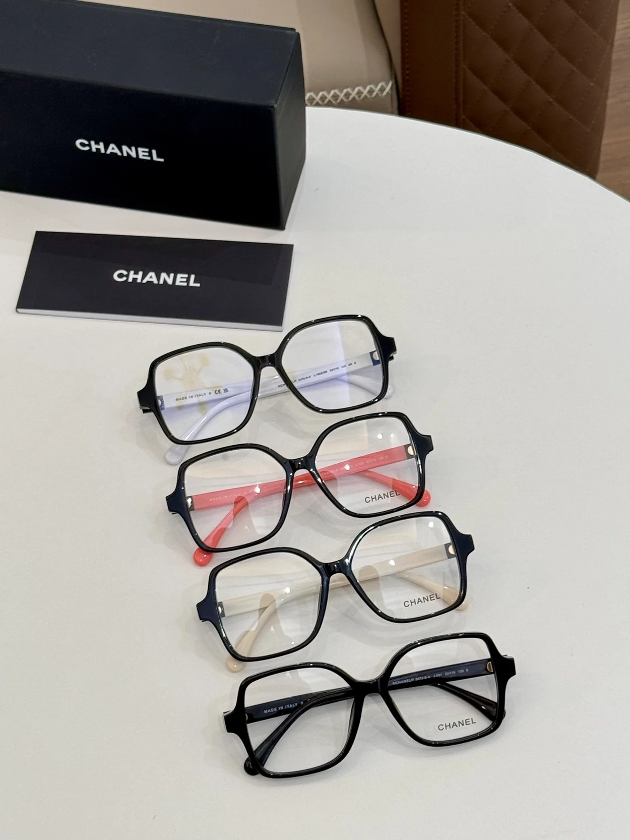 샤넬 SQUARE FRAME (4color)