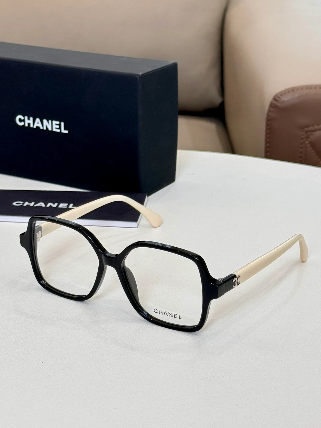 샤넬 SQUARE FRAME (4color)