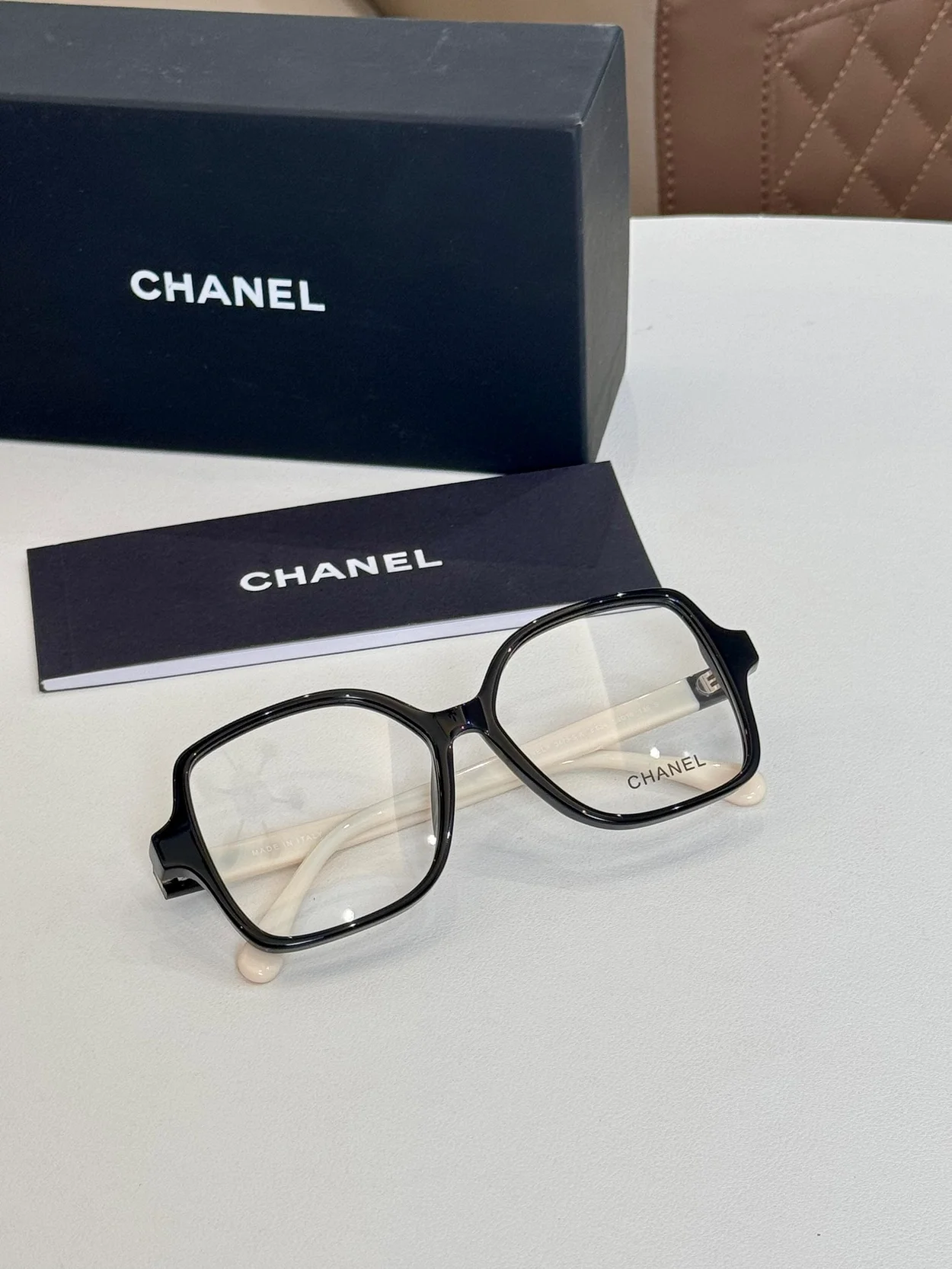 샤넬 SQUARE FRAME (4color)