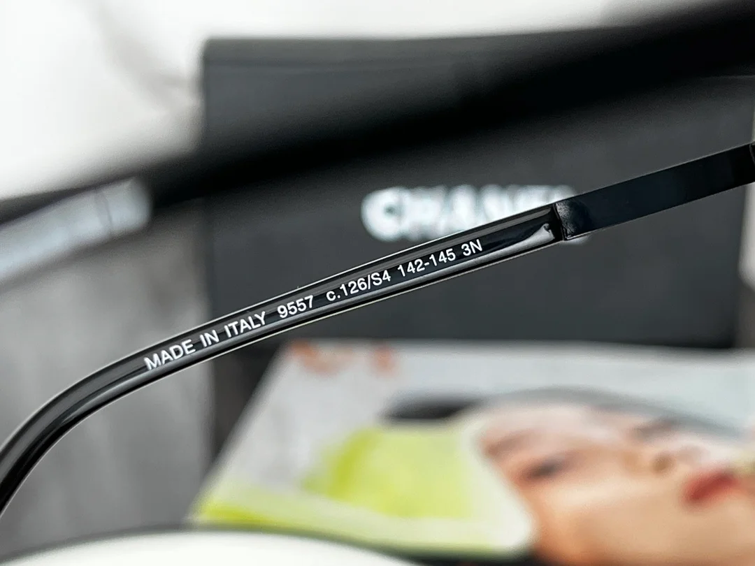 샤넬 SHIELD SUNGLASSES (5color)