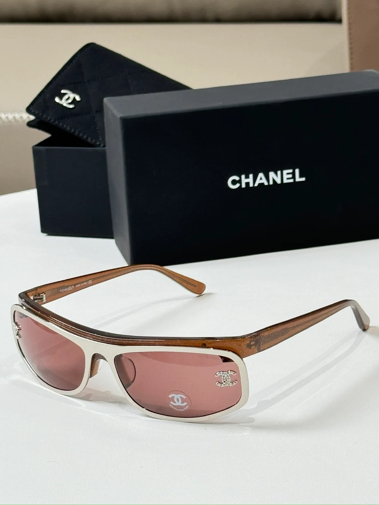 샤넬 SHIELD SUNGLASSES (4color)