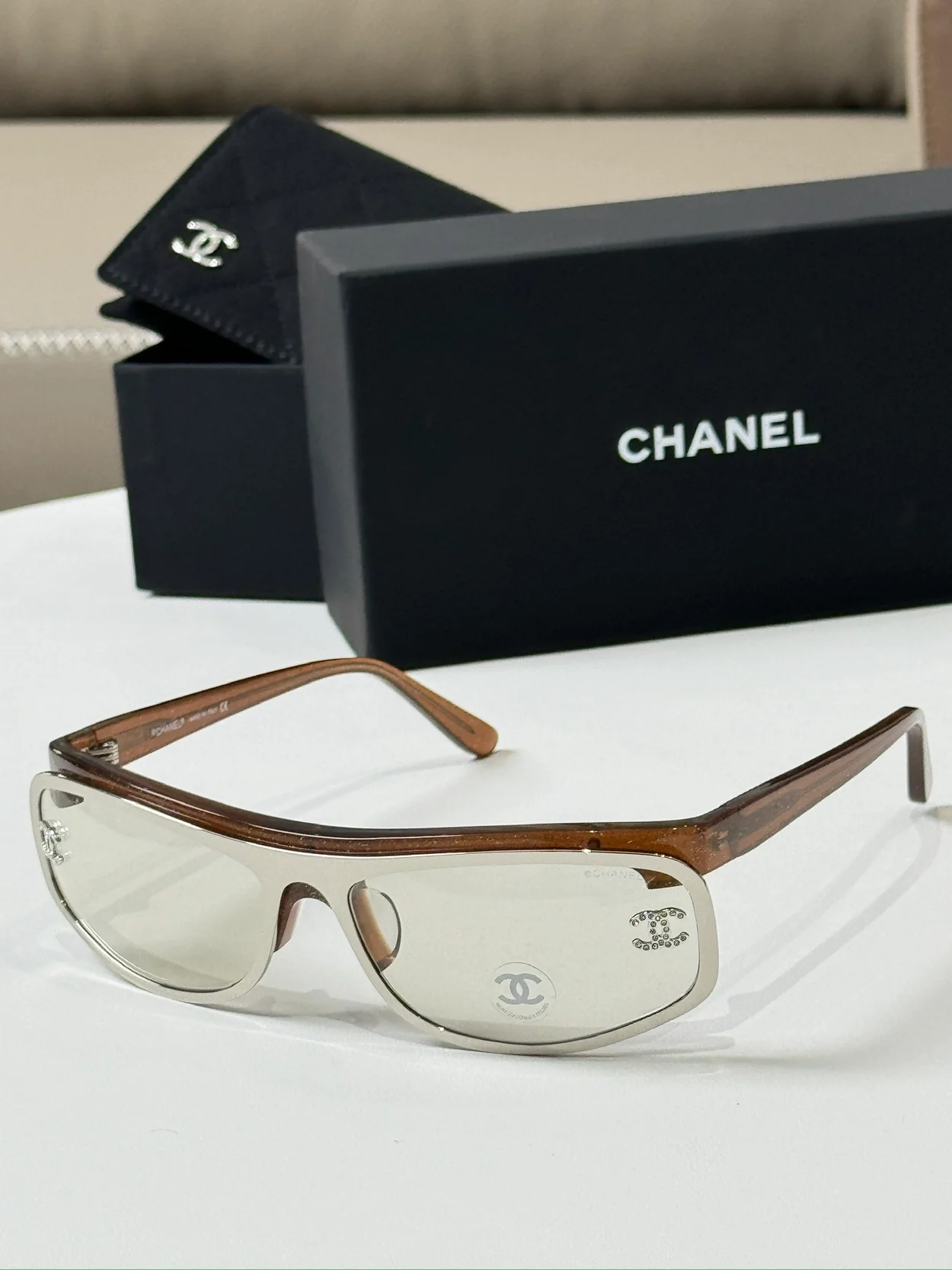 샤넬 SHIELD SUNGLASSES (4color)