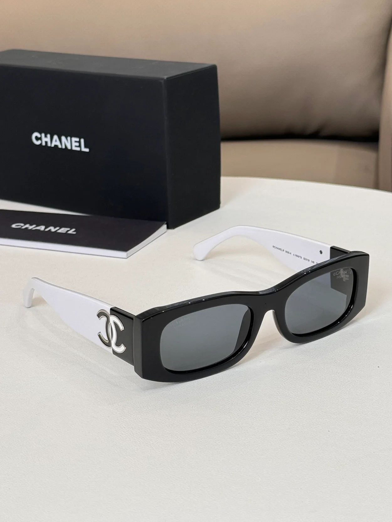 샤넬 SUNGLASSES A71619 X02016 S5628 (5color)