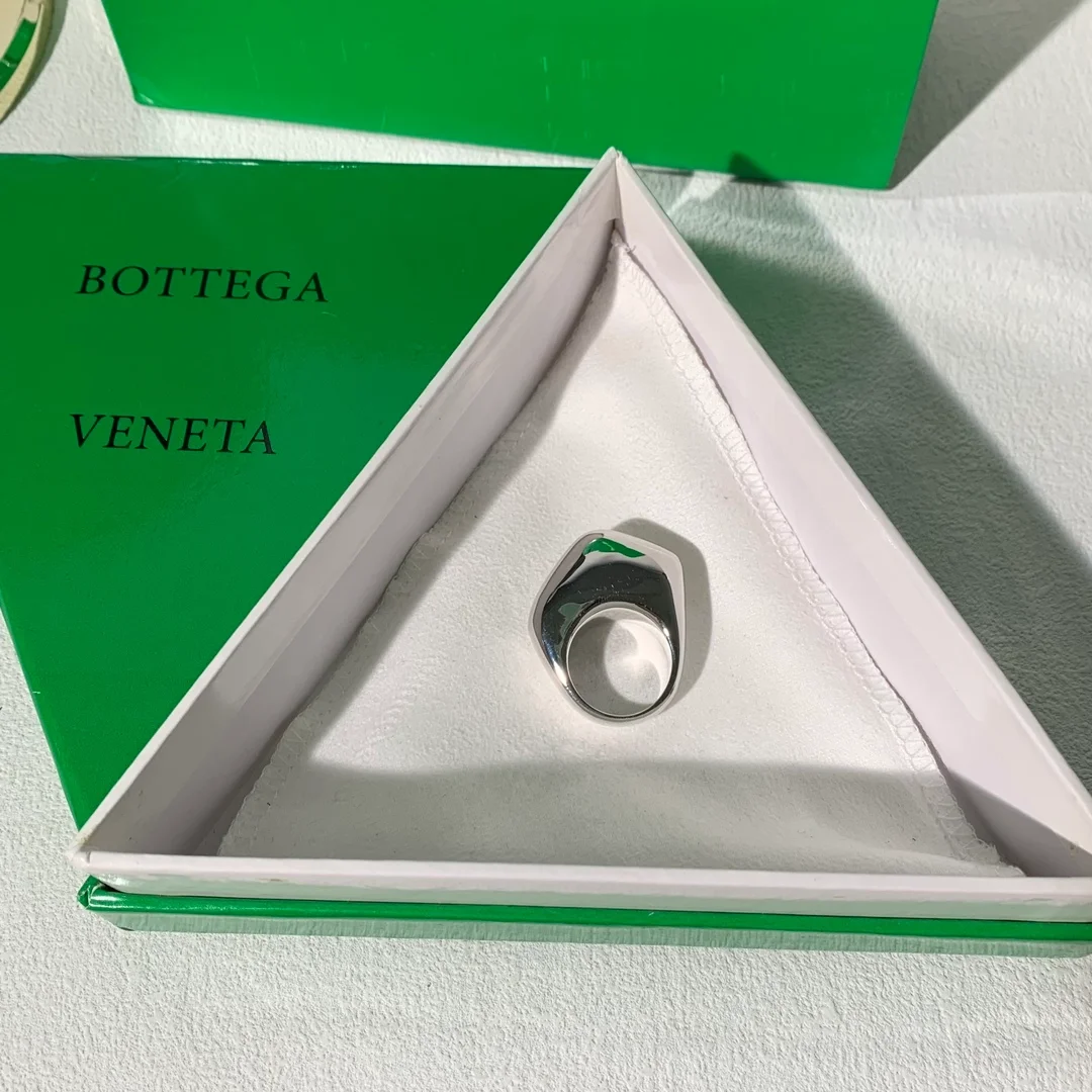 보테가 베네타 핀 링 (2color)